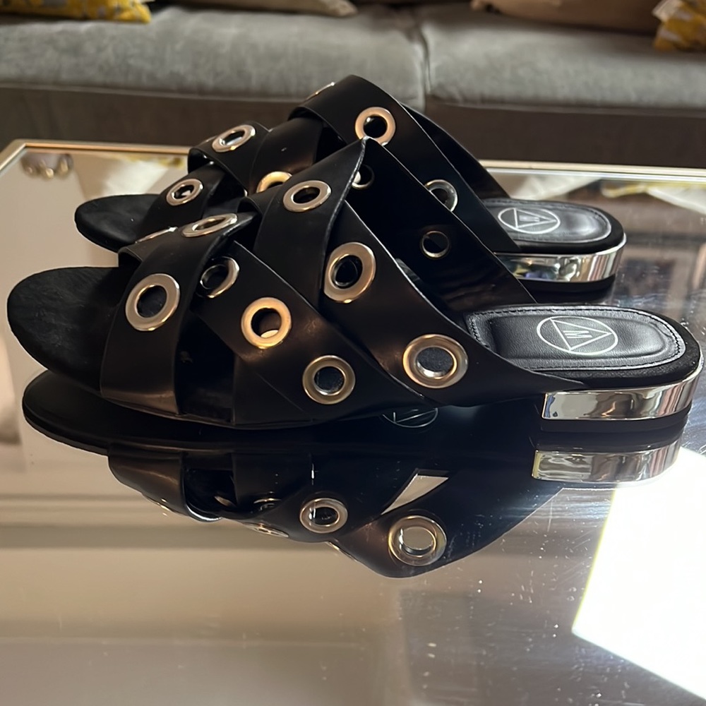 Sandals - Picture 2 of 6